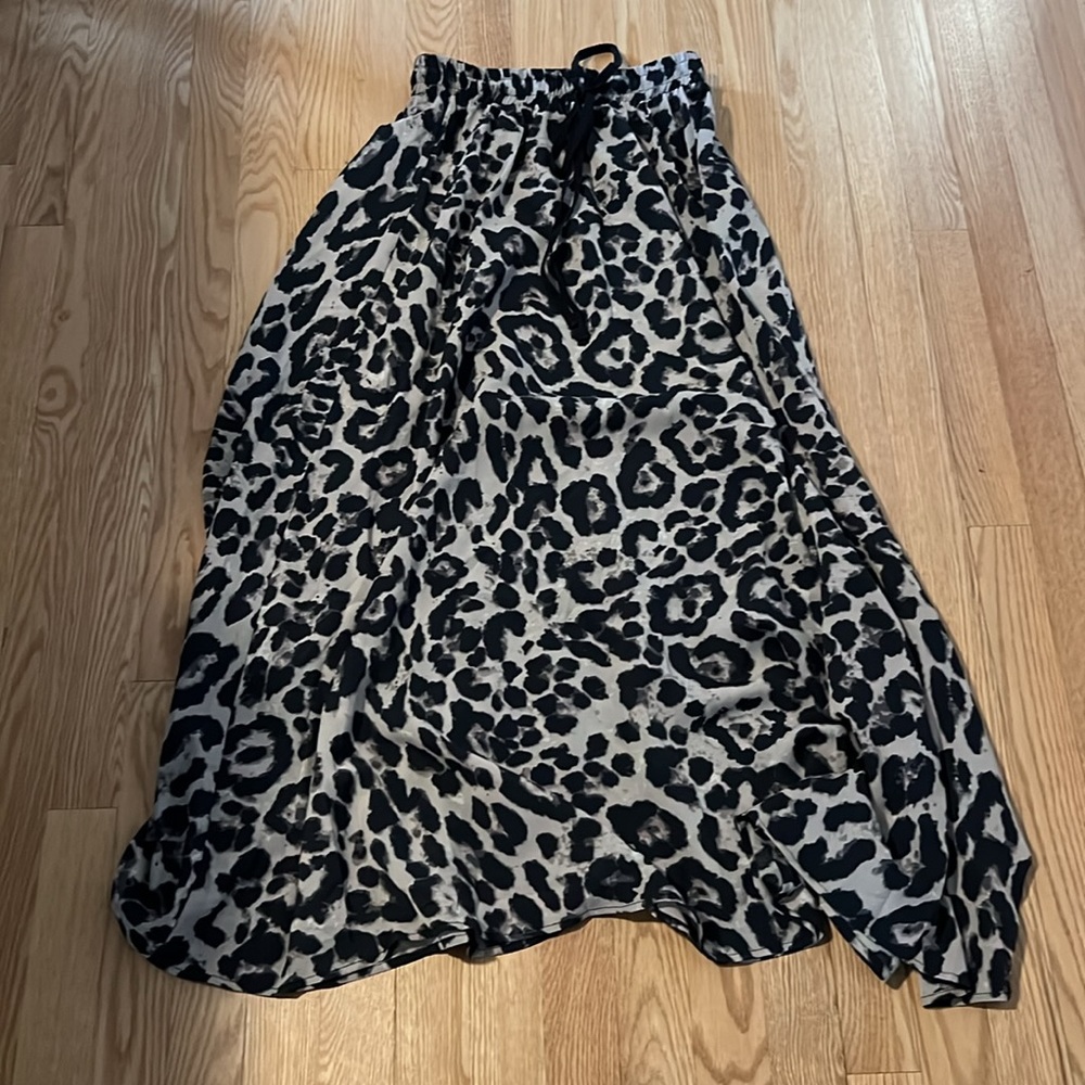 Leopard print skirt